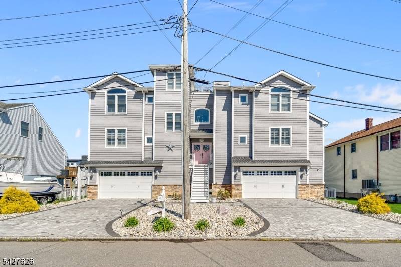 6 Capstan Rd, Ocean Twp., NJ 08758