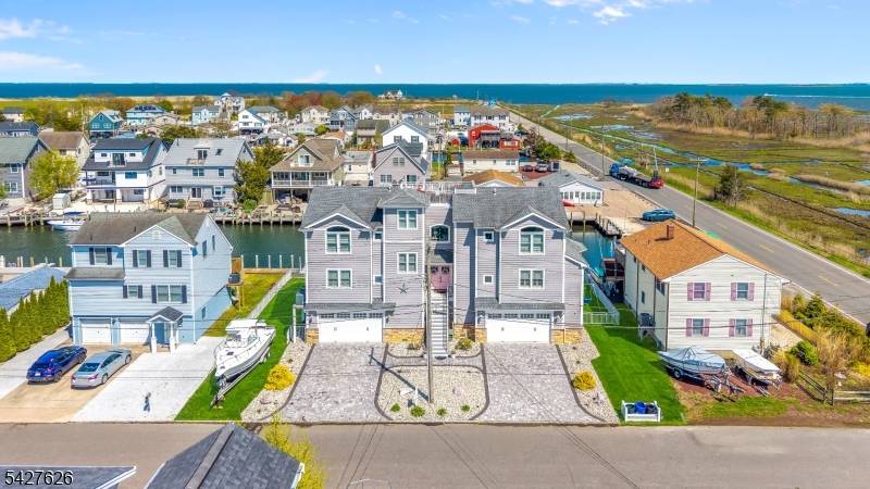 6 Capstan Rd, Ocean Twp., NJ 08758