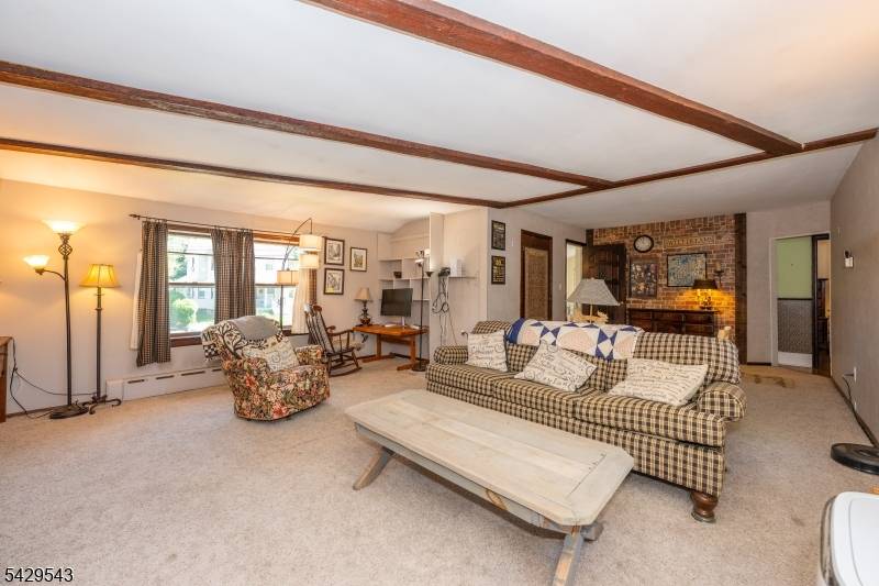 12 Elmwood Ter, West Caldwell Twp., NJ 07006