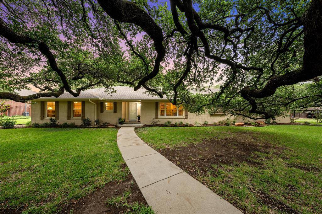 4901 Meadow Wood Drive, Waco, TX 76710