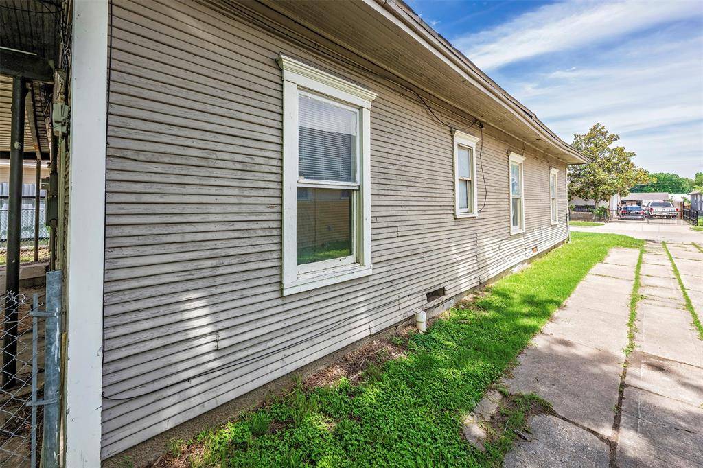 2614 May Street, Fort Worth, TX 76110