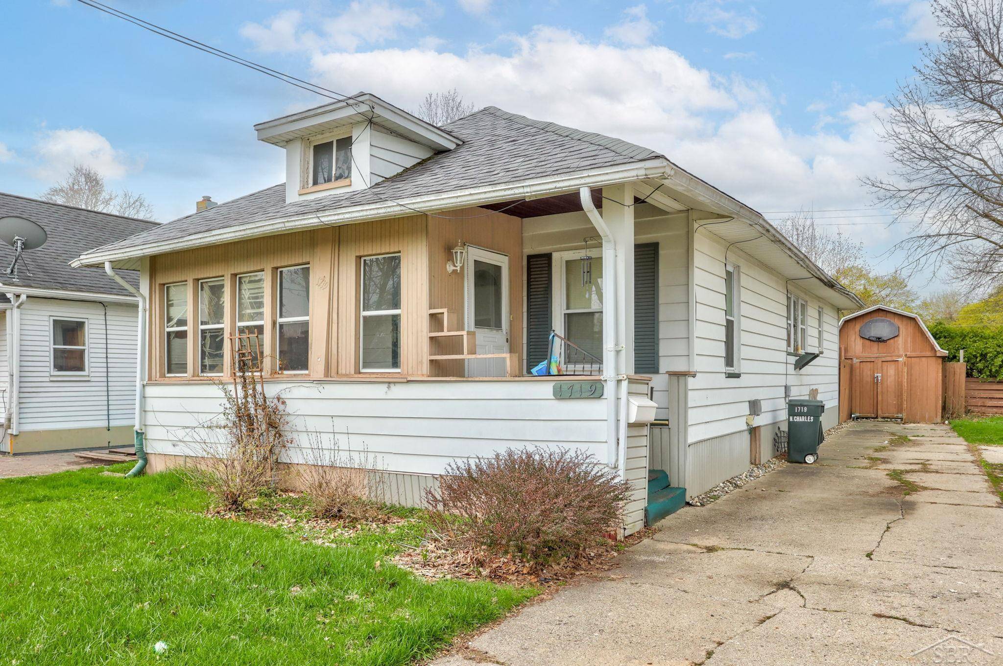 1719 N Charles ST, Saginaw, MI 48602