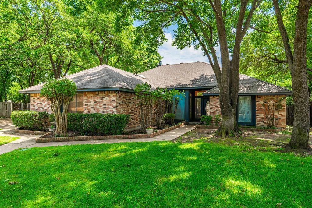 2401 Oak Shadow Court, Arlington, TX 76017