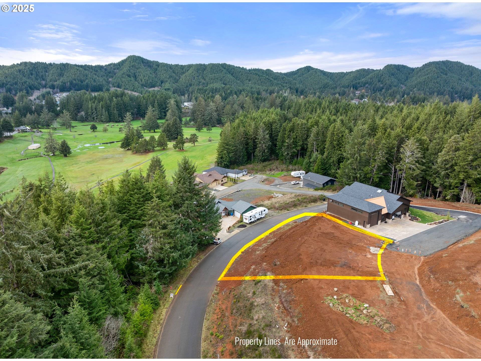 611 HULTON WAY, Reedsport, OR 97467