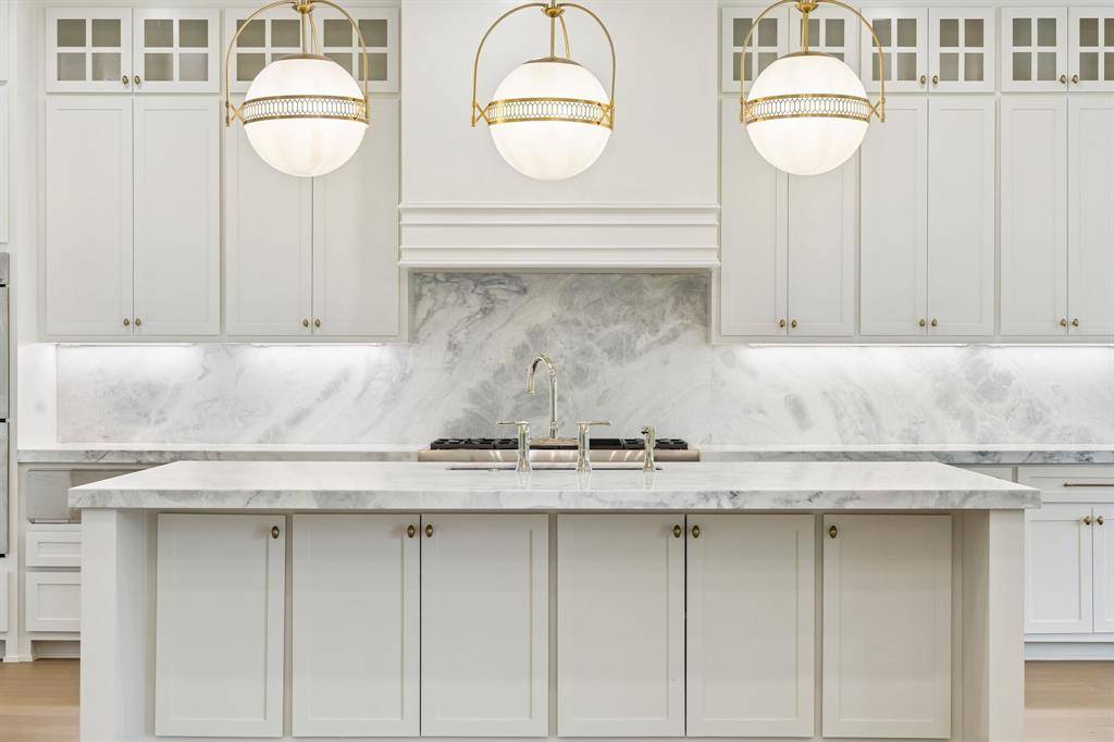 136 Park Avenue, Keller, TX 76248