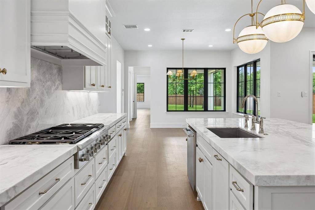 136 Park Avenue, Keller, TX 76248