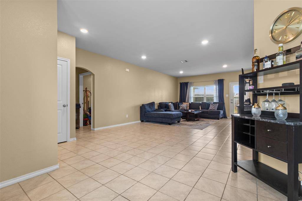 1517 Kentucky Avenue, Lancaster, TX 75134