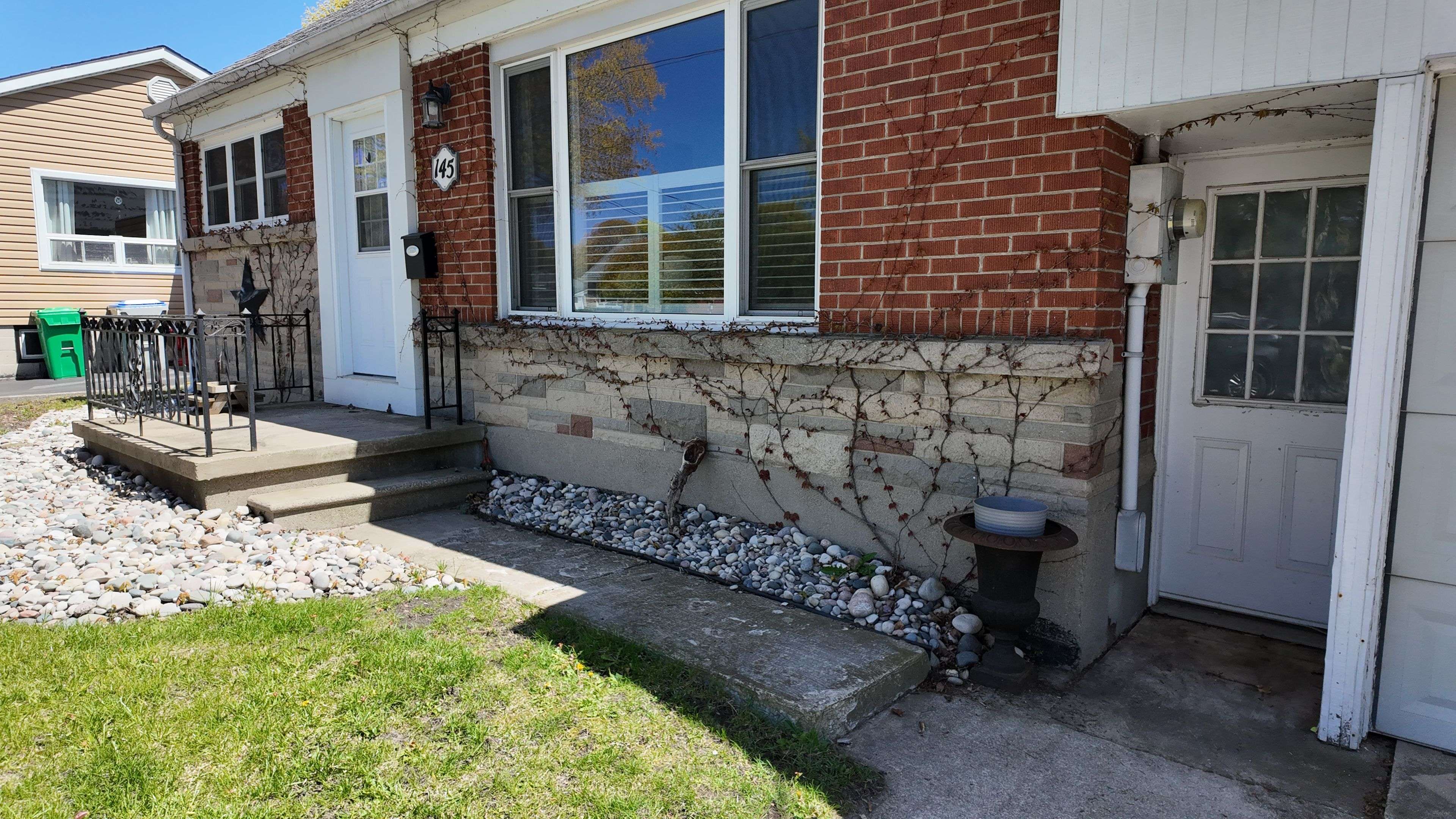 145 Elizabeth ST, Goderich, ON N7A 3T7