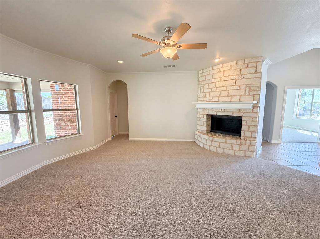 210 Billo Court, Weatherford, TX 76087