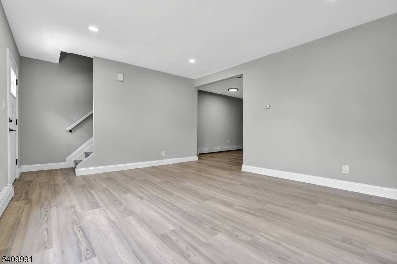434 Halsted St, East Orange City, NJ 07018