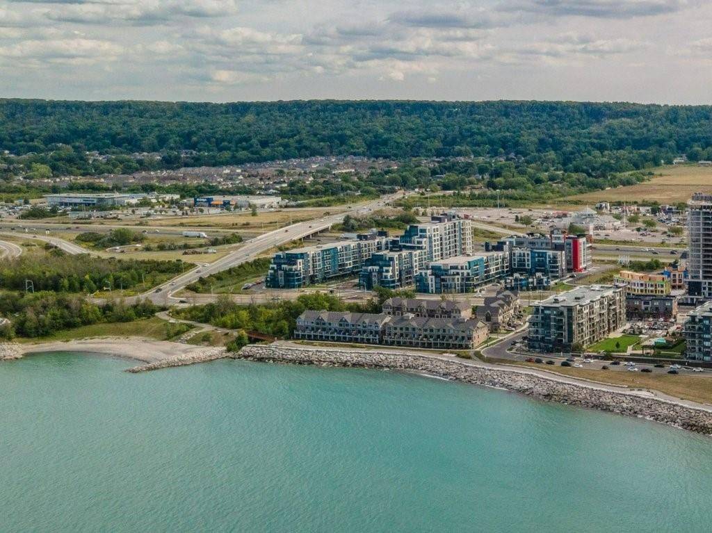 16 Concord PL #123, Grimsby, ON L3M 0J1