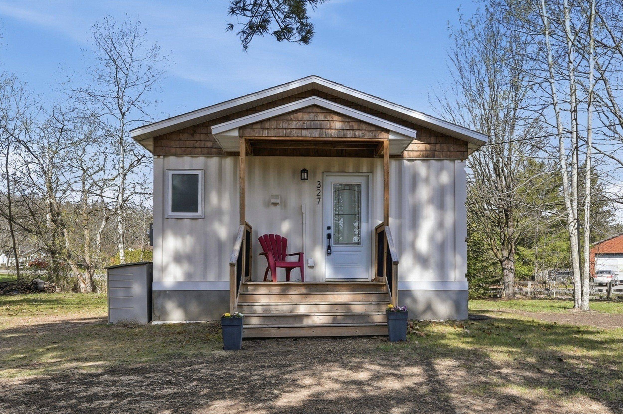 327 Bayview DR, Constance Bay - Dunrobin - Kilmaurs - Woodlawn, ON K0A 3M0