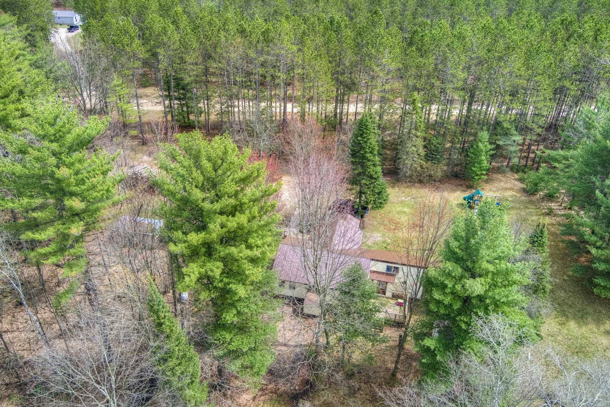 6250 Keffer RD, Fife Lake Twp, MI 49649