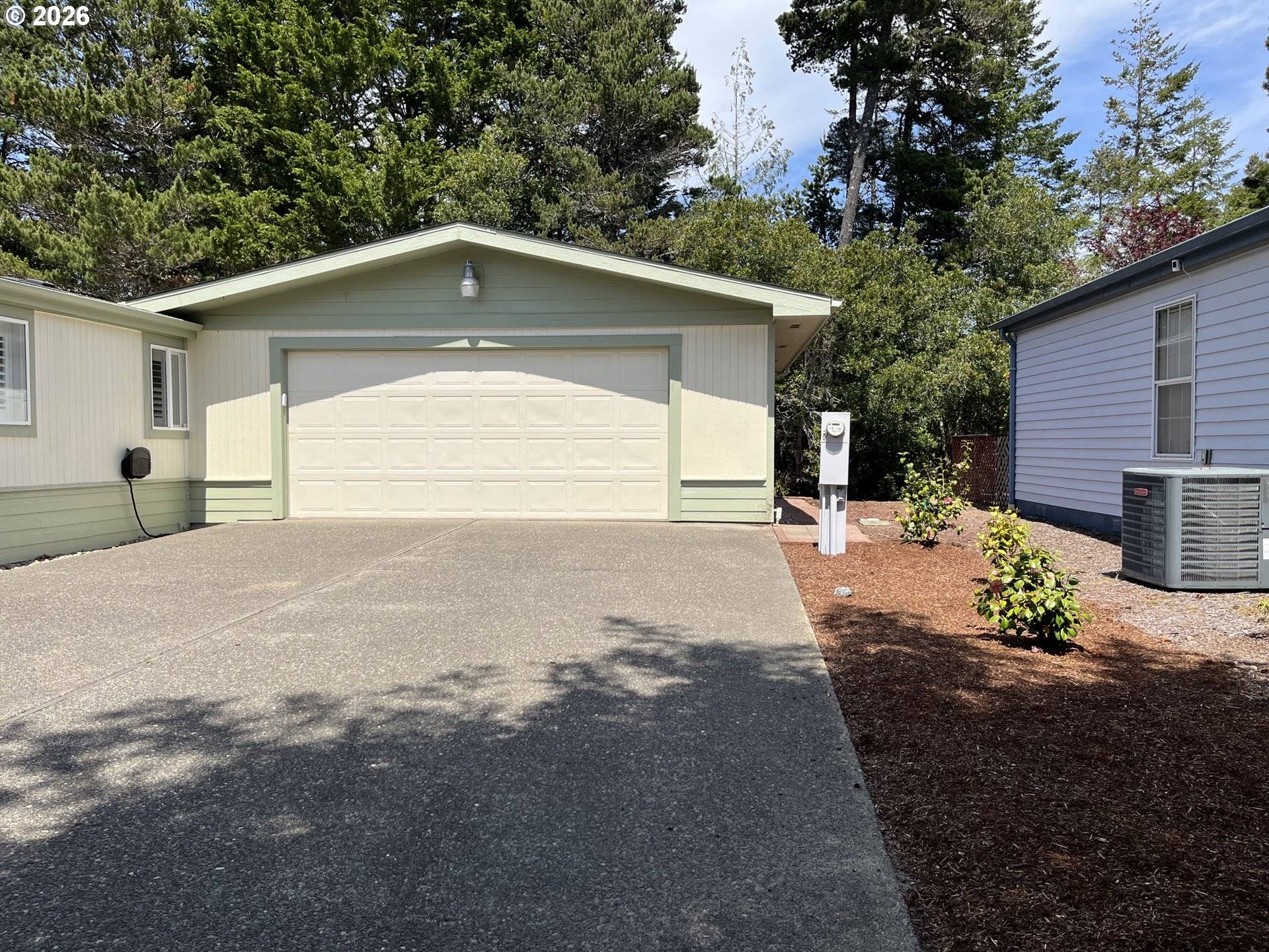 143 42ND WAY, Florence, OR 97439