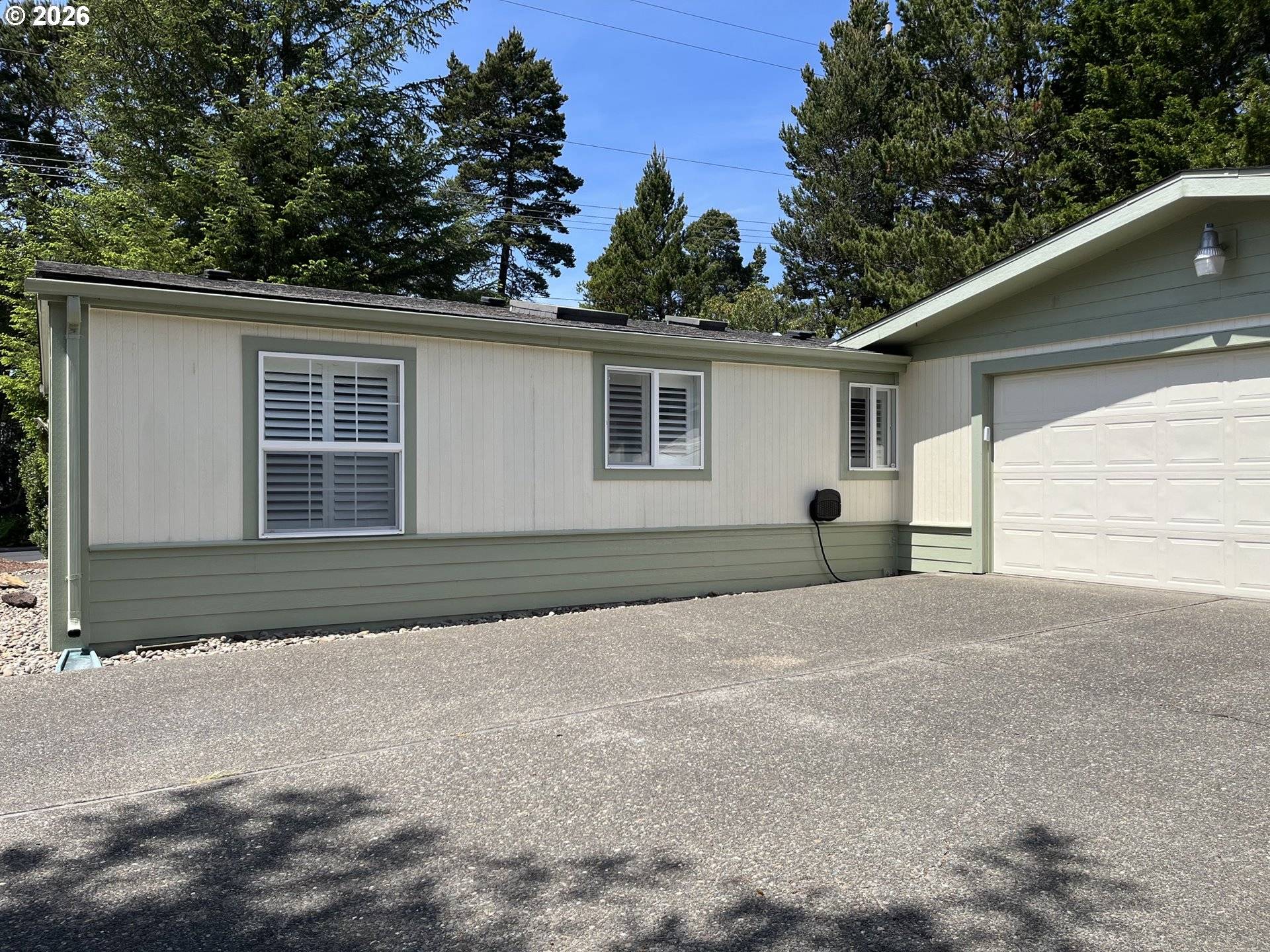143 42ND WAY, Florence, OR 97439