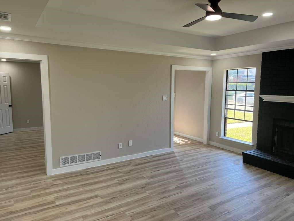 511 Amber Lane, Desoto, TX 75115