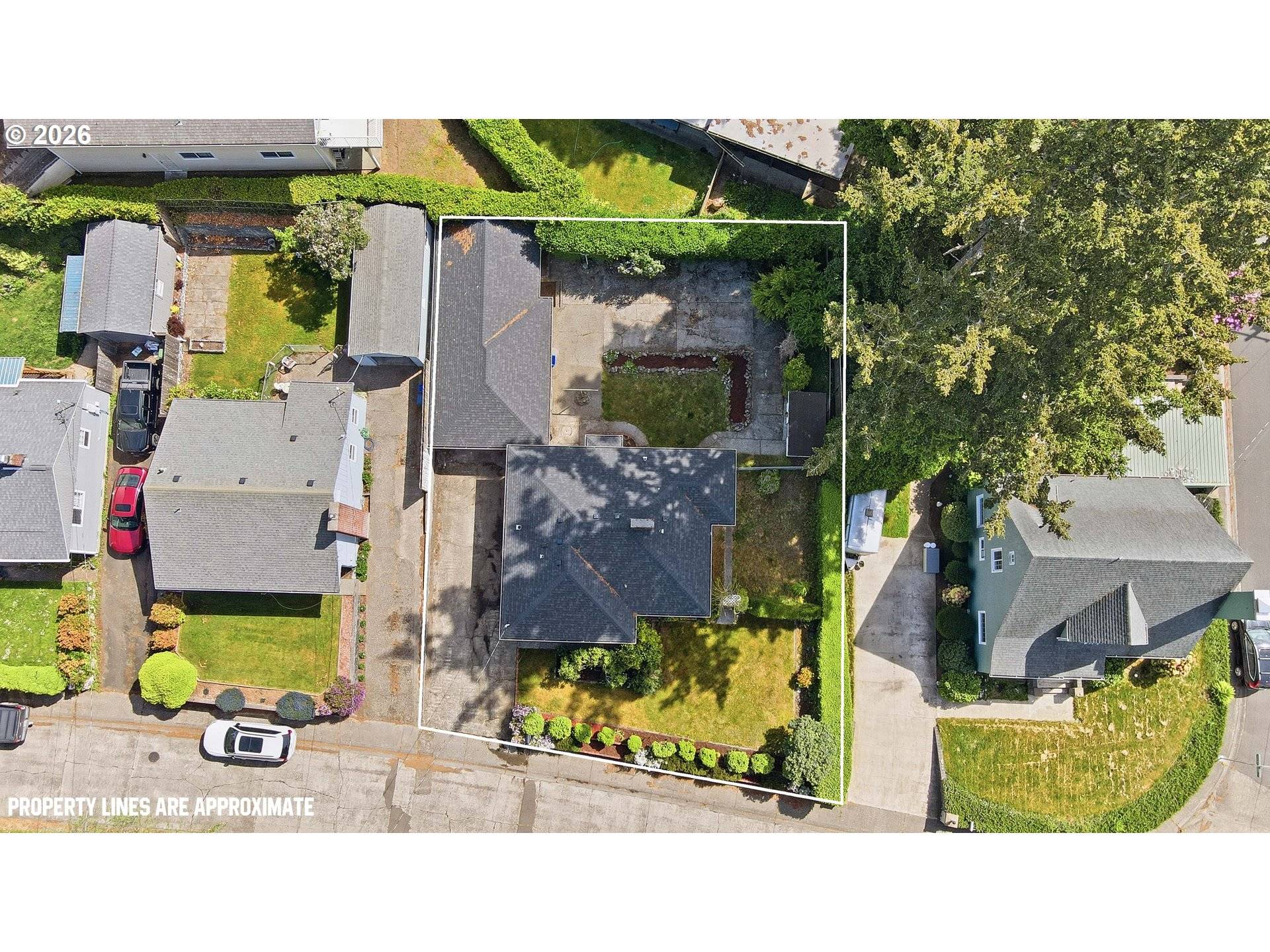 1313 BAYVIEW ST, North Bend, OR 97459