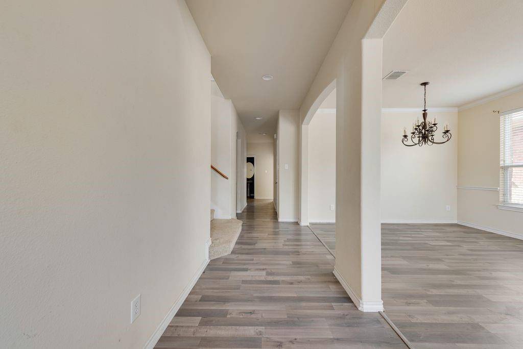 851 Grant Street, Burleson, TX 76028