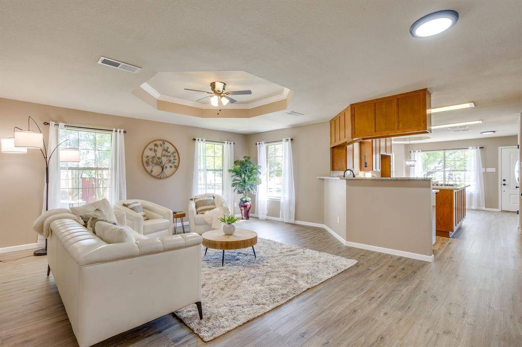 108 S Douglas Street, Covington, TX 76636