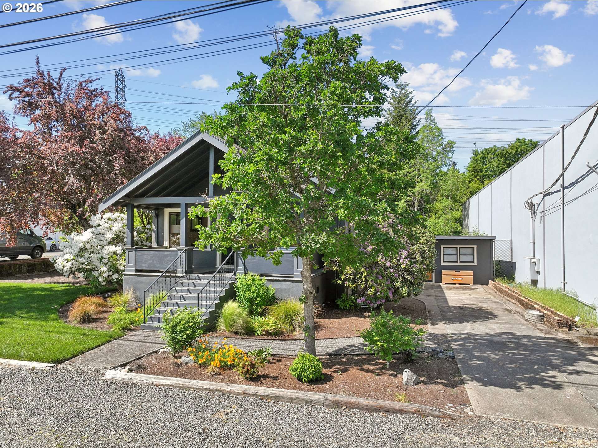 2105 SE OCHOCO ST, Portland, OR 97222