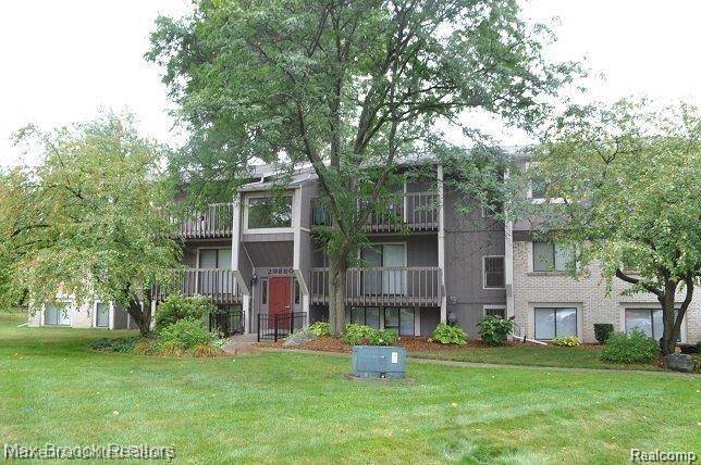 29880 12 MILE RD #812, Farmington Hills, MI 48334