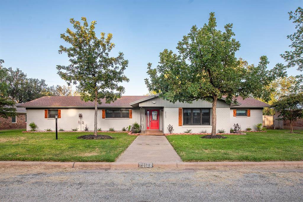 2103 S High Street, Brady, TX 76825