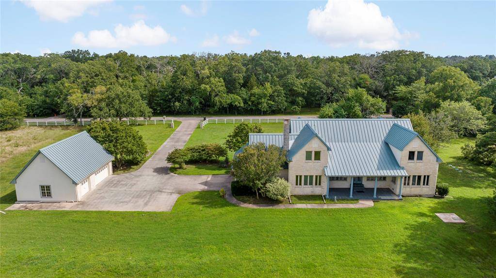 4905 Trails End, Paris, TX 75462