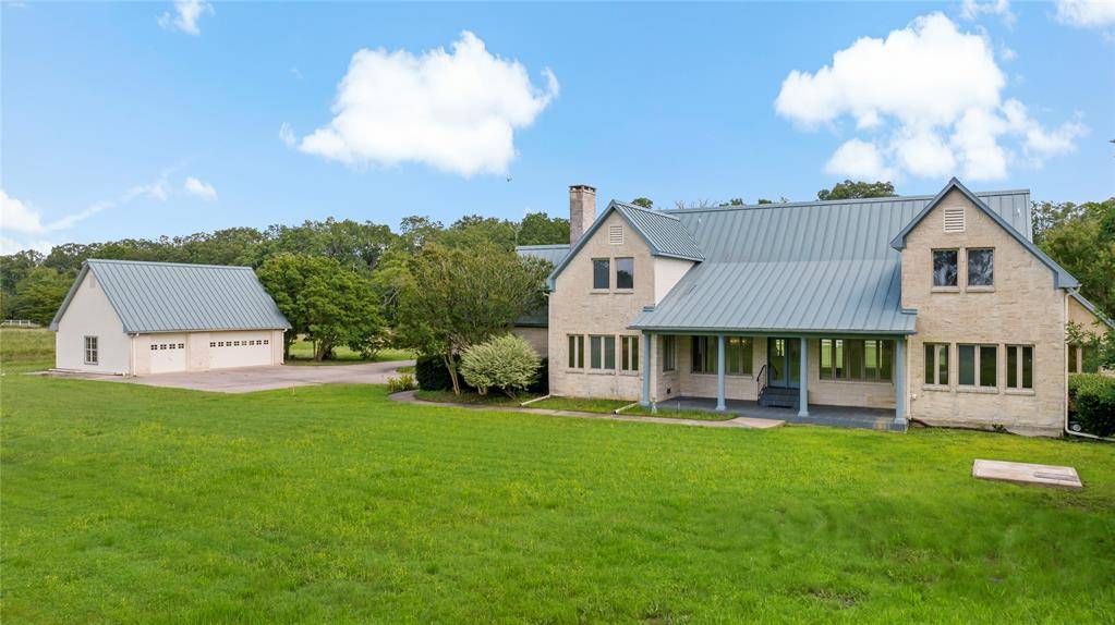 4905 Trails End, Paris, TX 75462