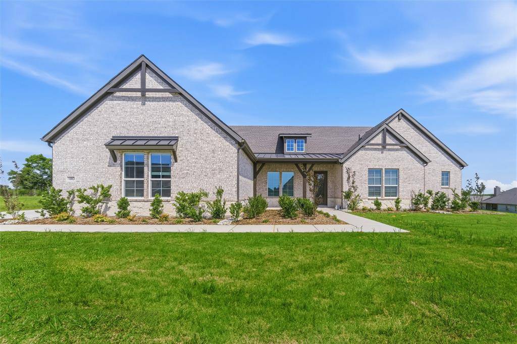 1003 Webb Court, Van Alstyne, TX 75495