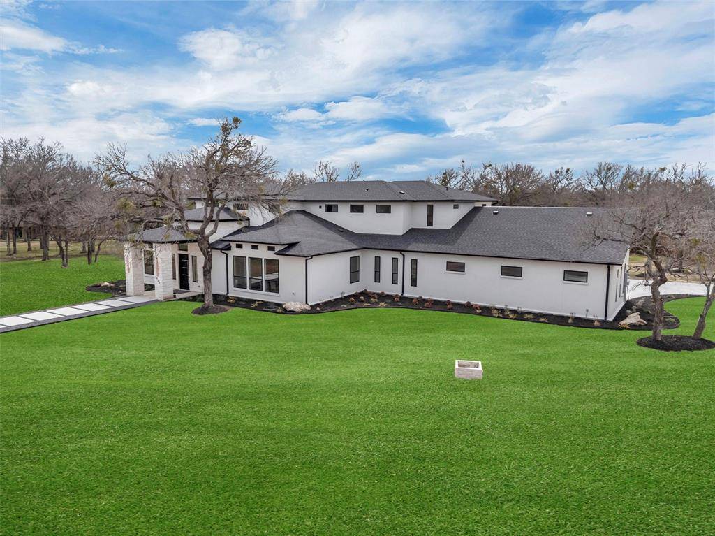 428 squaw creek Road, Willow Park, TX 76087