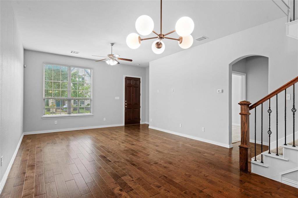 3920 Canton Jade Way, Arlington, TX 76005