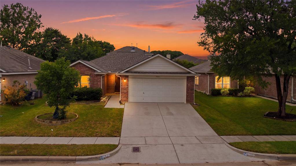 8413 Horse Whisper Lane, Fort Worth, TX 76131