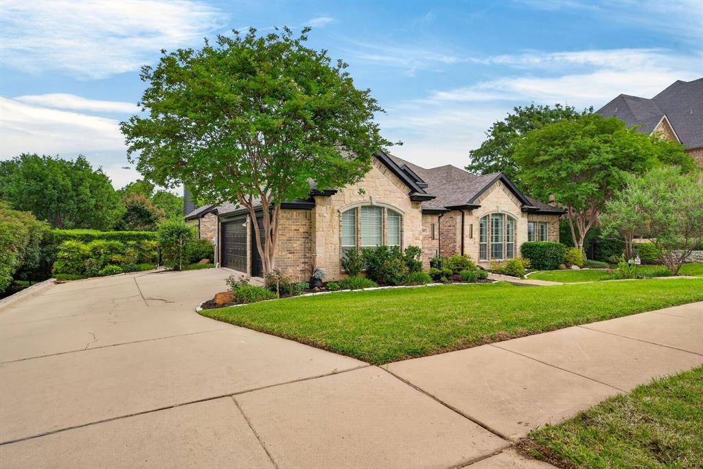 2307 Creekedge Court, Corinth, TX 76210