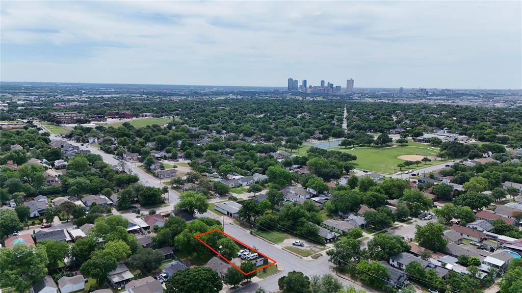 2100 Columbus Avenue, Fort Worth, TX 76164
