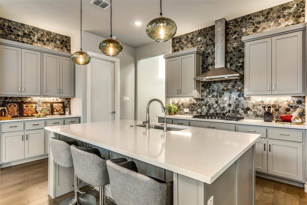 3528 Hollow Pine Drive, Frisco, TX 75033