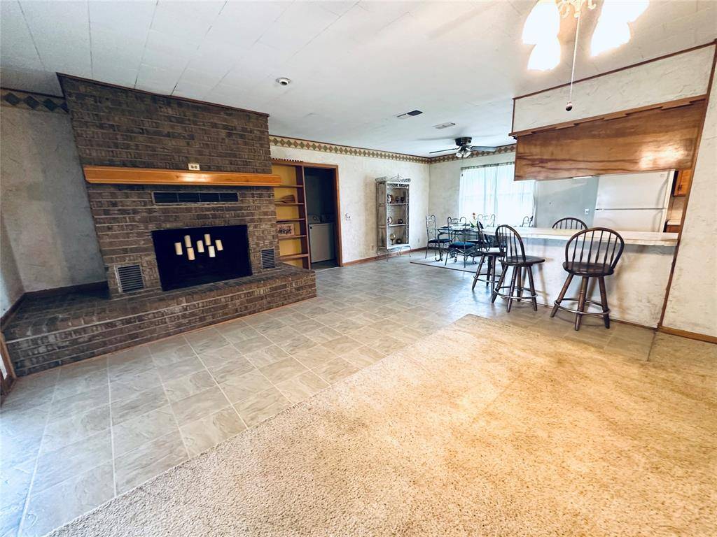 308 N Cotton Belt Avenue, Gustine, TX 76455