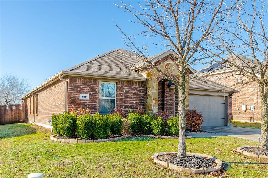 239 Thoroughbred Street, Waxahachie, TX 75165