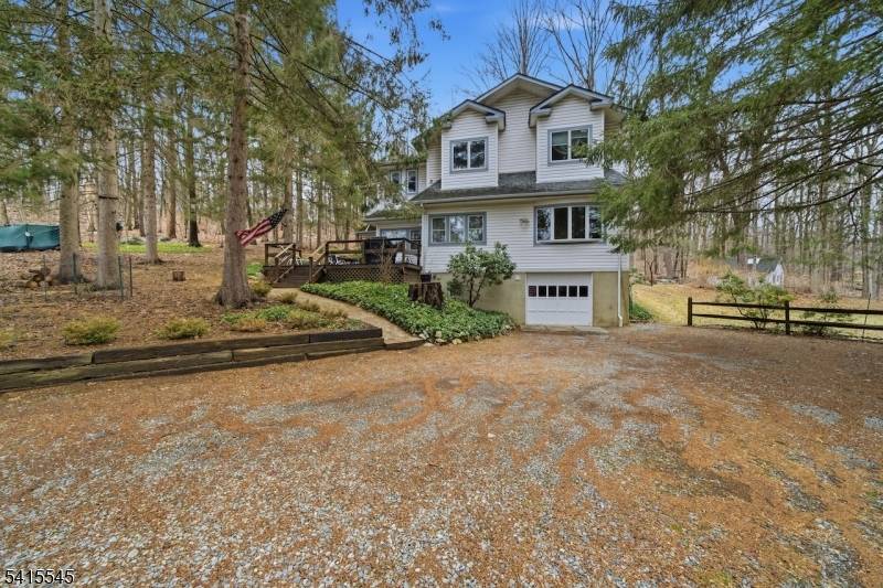 4 Emmet Roche Dr, Montville Twp., NJ 07005