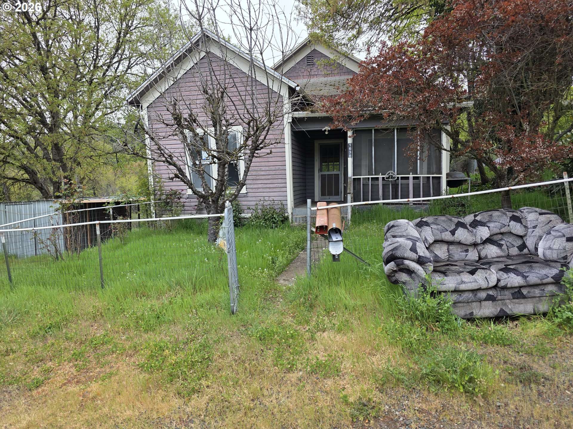 1638 SE MILL ST, Roseburg, OR 97470