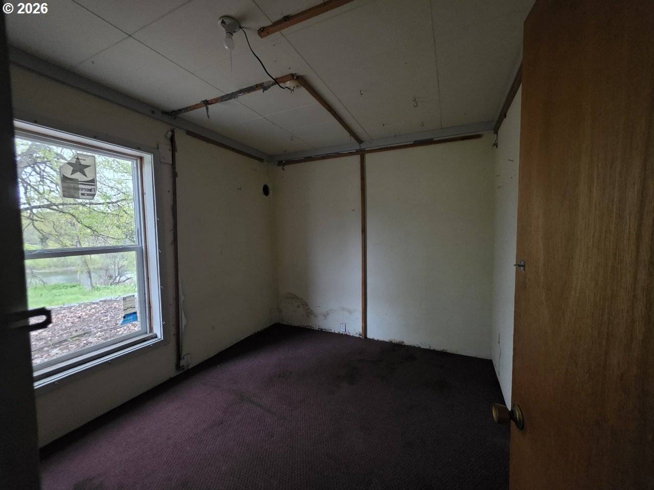 1638 SE MILL ST, Roseburg, OR 97470