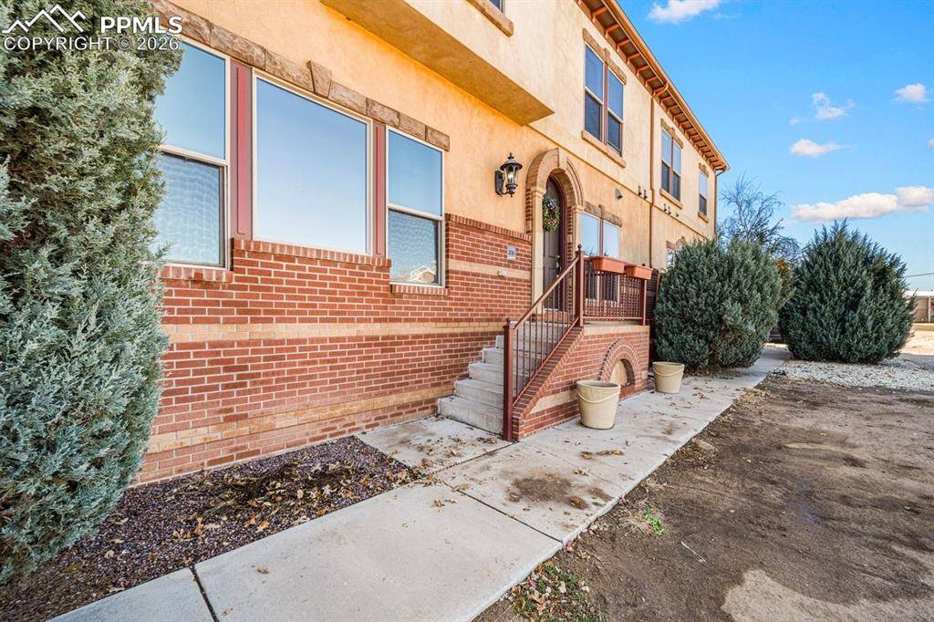 231 W Riverwalk DR, Pueblo, CO 81003