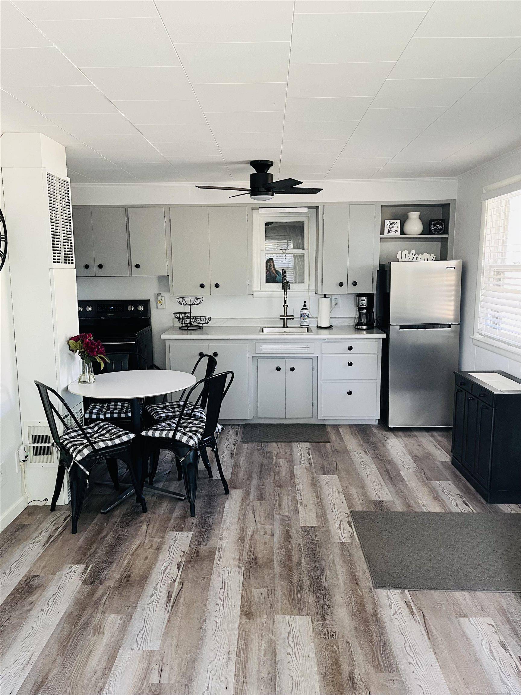 199 Gasoline ALY, Houghton Lake, MI 48629