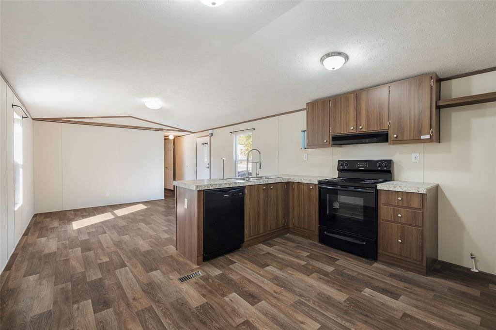 1107 Maple Drive, Bartonville, TX 76226