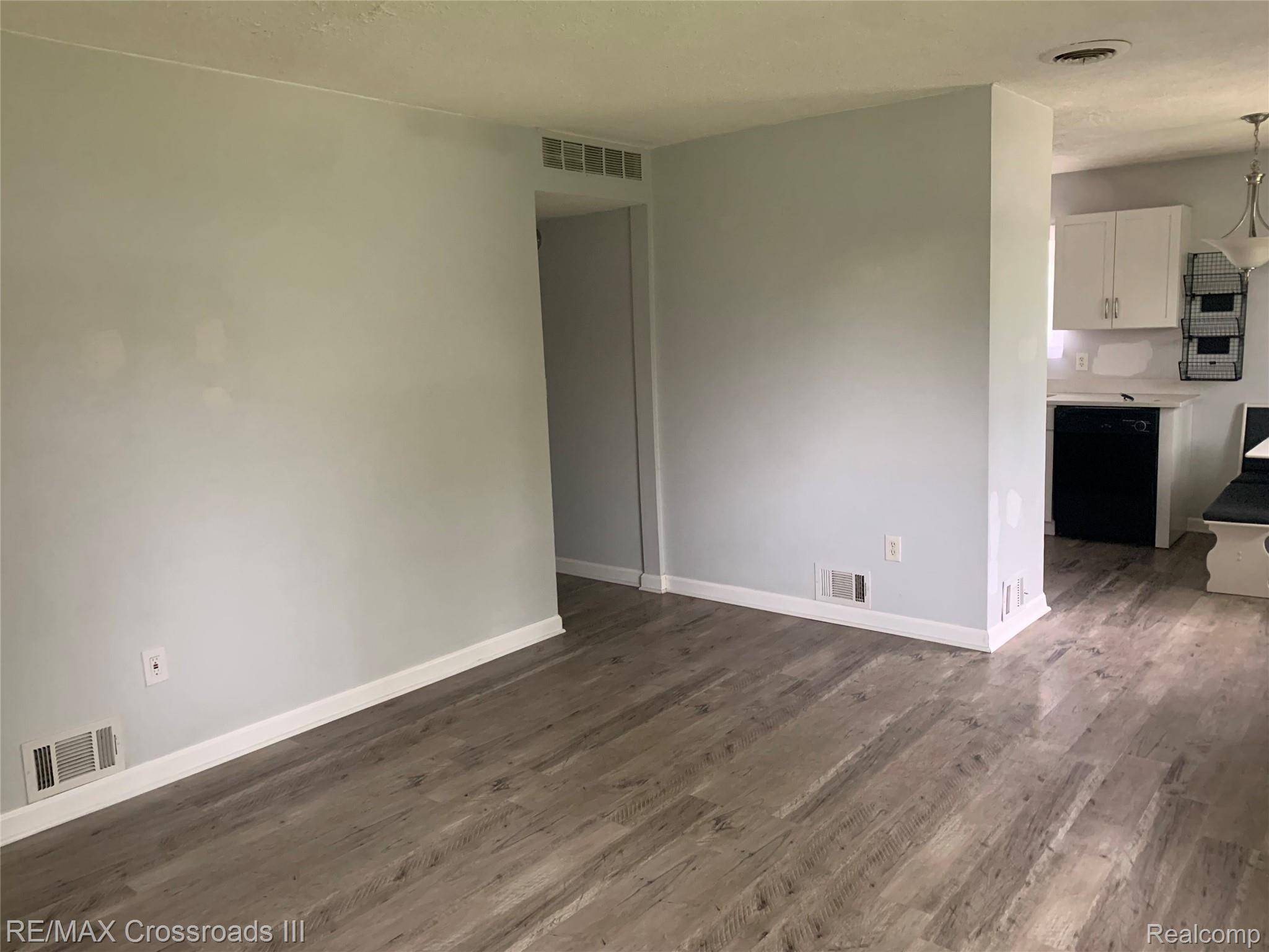 16630 Jackson ST, Taylor, MI 48180
