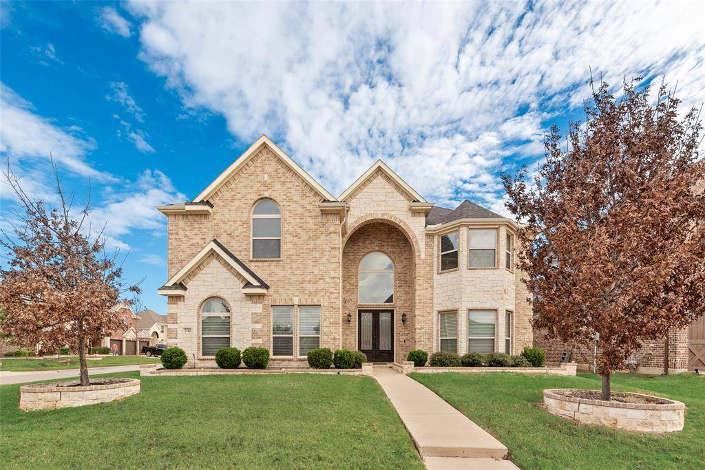 7112 Playa Norte Drive, Grand Prairie, TX 75054