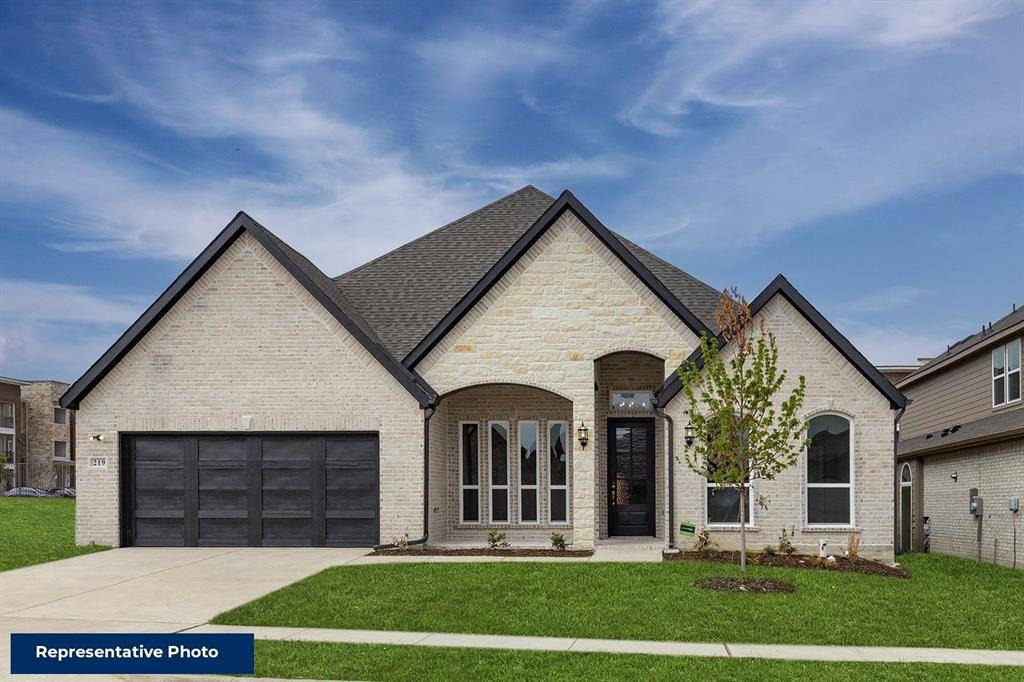 608 S Hidden Lakes Drive, Desoto, TX 75115