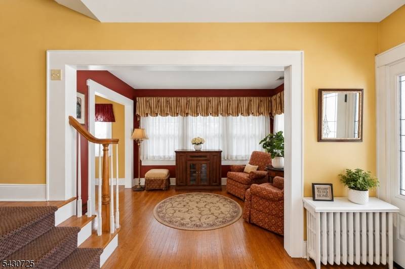 7 Wayland Dr, Verona Twp., NJ 07044