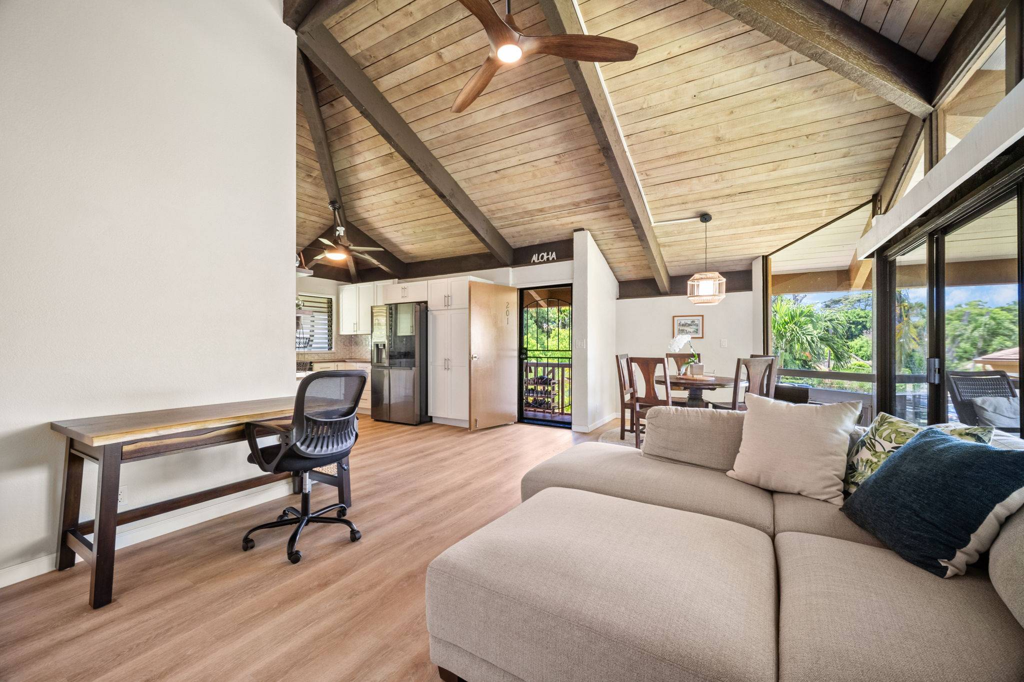 4701 KAWAIHAU RD #L201, Kapaa, HI 96746