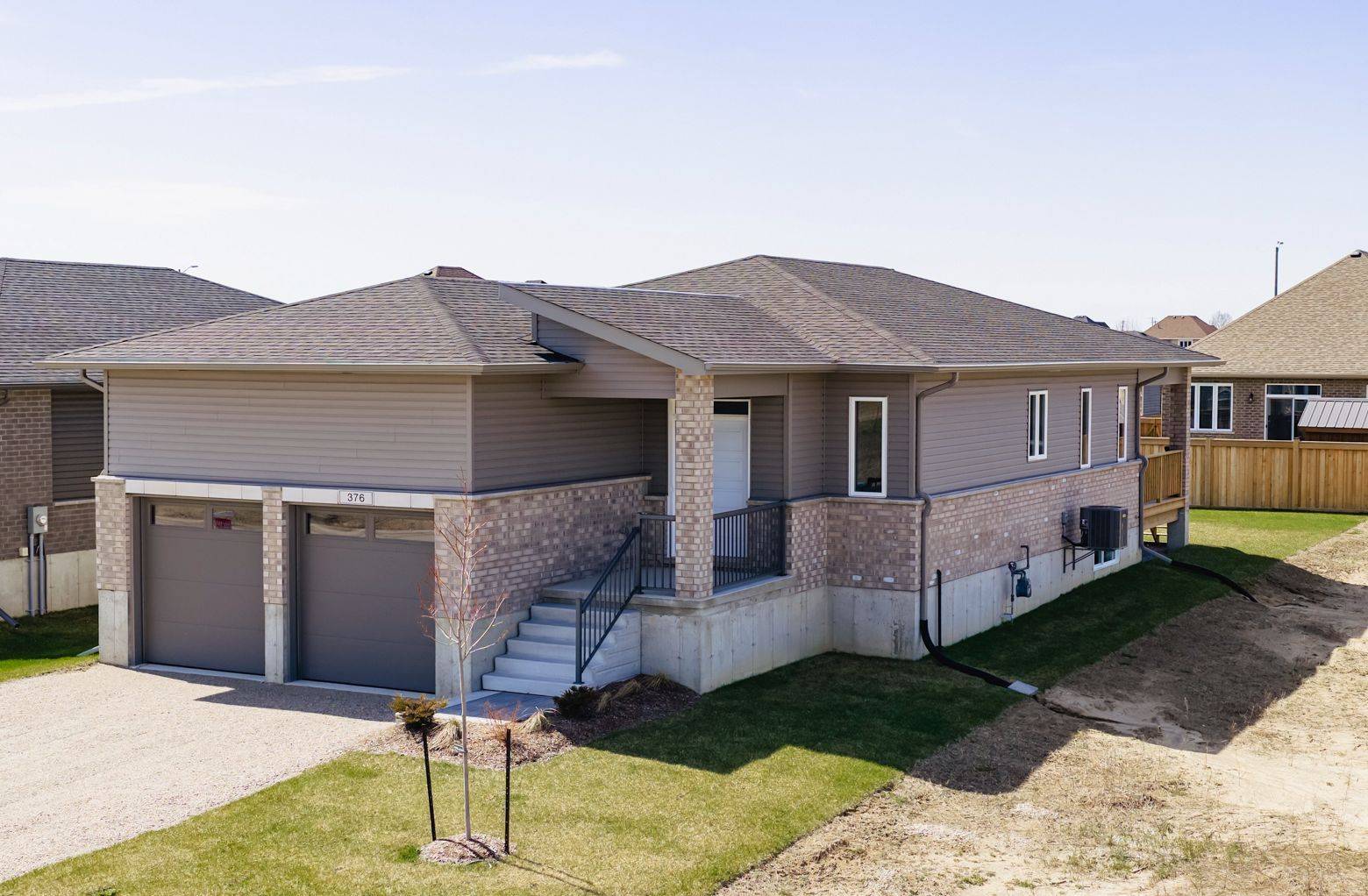 376 HAWTHORNE ST, Saugeen Shores, ON N0H 2C3