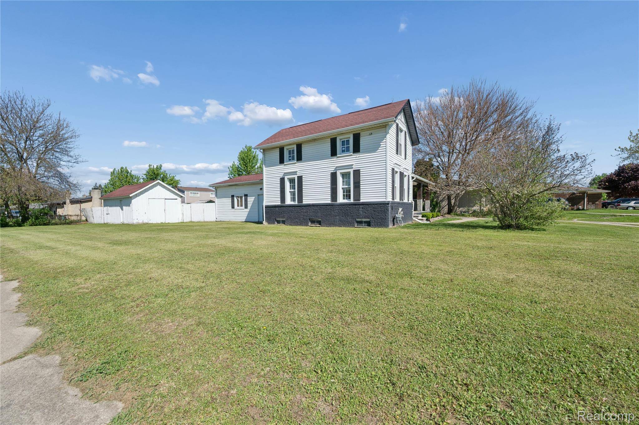 37031 COLGATE, Sterling Heights, MI 48310